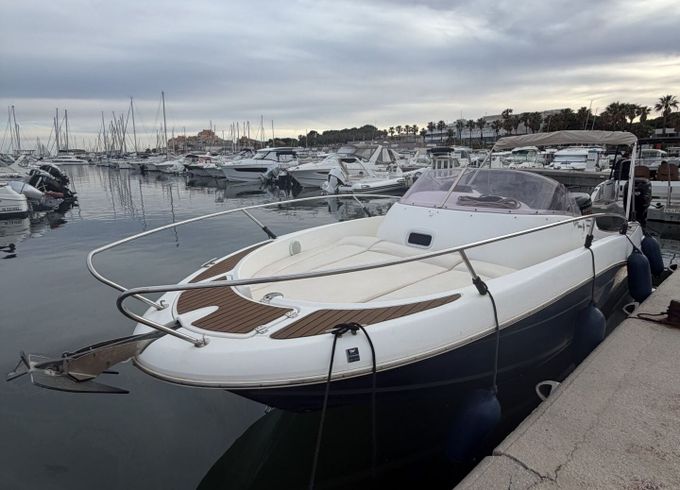 Motorboat Jeanneau CAP camarat 755 WA 225hp