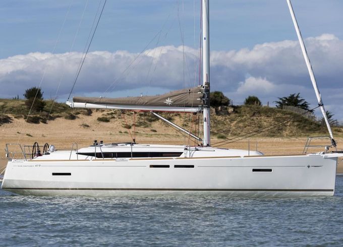 Sailboat Jeanneau Sun Odyssey 419 12.76m