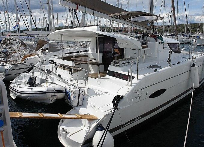 Catamaran Fountaine Pajot Lipari 41 11.89m