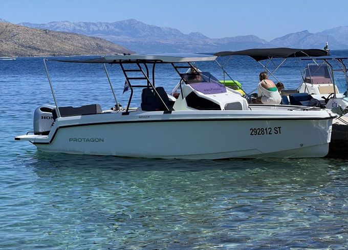 Motorboat Protagon Protagon 25