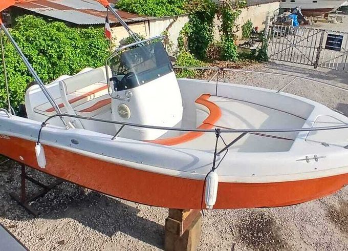 Boat without licence  Marino Sans permis 6hp