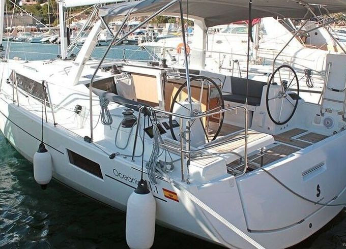 Sailboat Beneteau Oceanis 41.1 11.99m