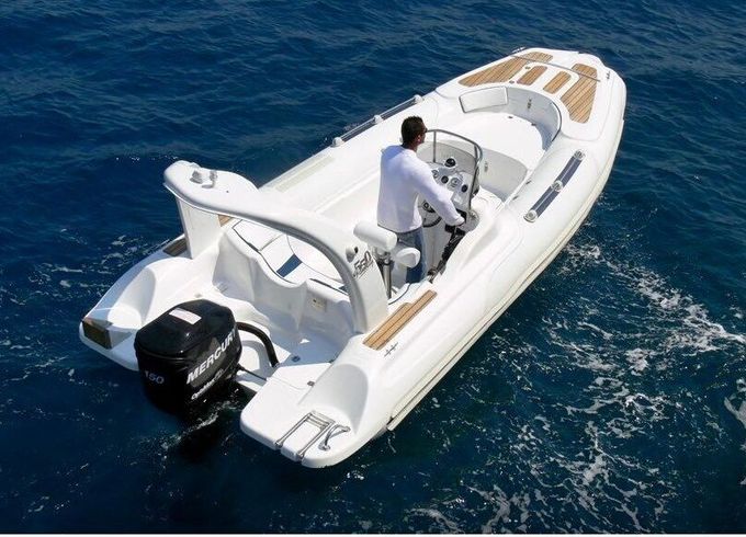 Motorboat KAVOS PRIVATE BOATS 150hp