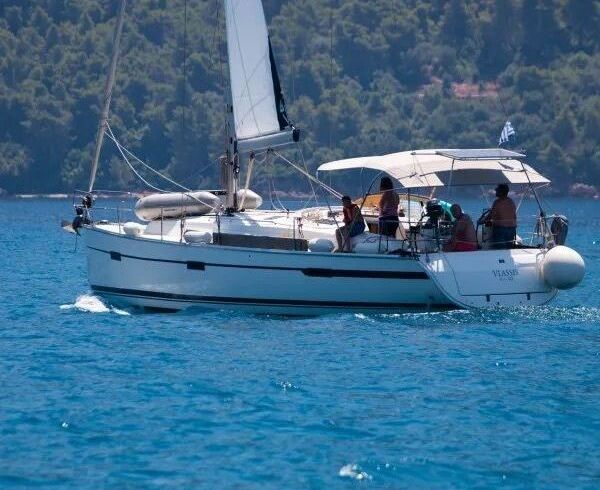 Sailboat Bavaria 40 12m