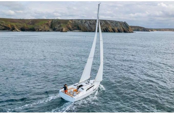 Sailboat Oceanis 37.1 - 3 cab 2 wc 11m