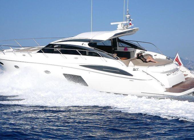 Motor yacht Princess V62S
