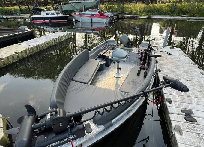 Motorboat FISHING BOAT - Amsterdam - VISBOOT Qwest 10hp