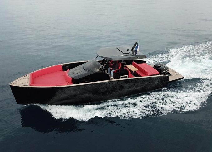 Motorboat Tesoro T40 700hp