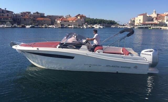 Motorboat Atlantic 730 Sun Cruiser 250hp