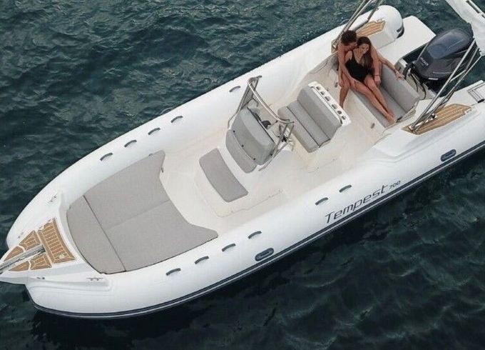 RIB Capelli Capelli Tempest 700 200hp
