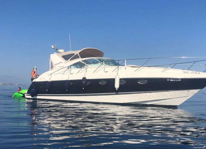 Motor yacht Fairline Targa 43 900hp