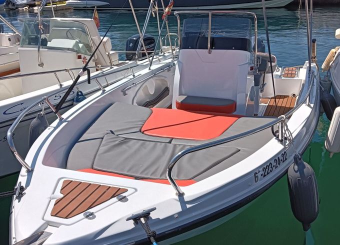 Motorboat Seven Matrix 18.5 80hp