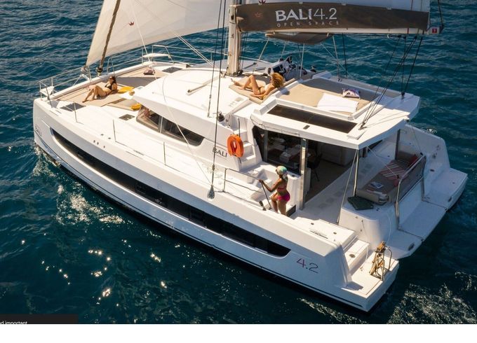 Catamaran Bali 4.2 12m