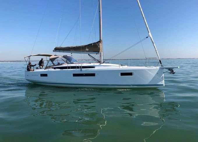 Sailboat JEANNEAU SUN ODYSSEY 410 12.35m