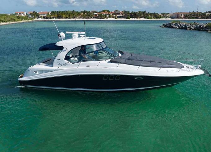 Motorboat Sea Ray 40 760hp