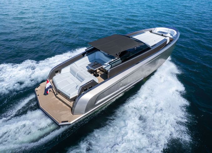 Motorboat Vanquish Yachts Vanquish 45 970hp
