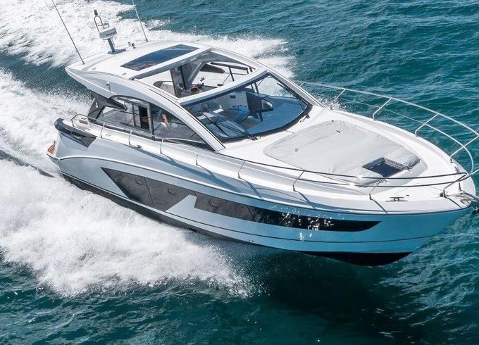 Motor yacht Jeanneau Gran Turismo 45 880hp