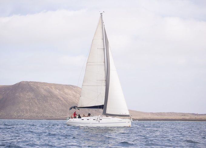 Sailboat Harmony Harmony 38 11.35m