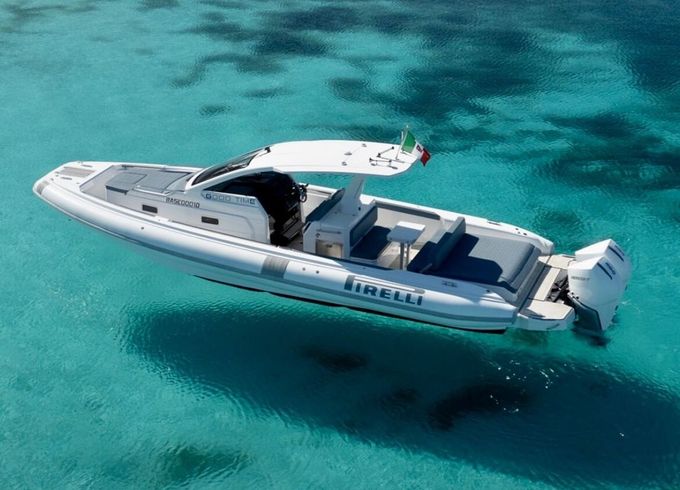 RIB Tecnorib Pirelli 35 600hp