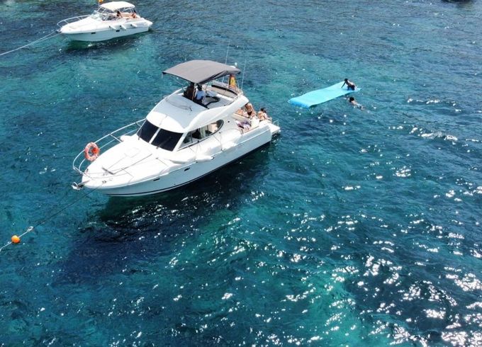 Motorboat Jeanneau Prestige 32 521hp