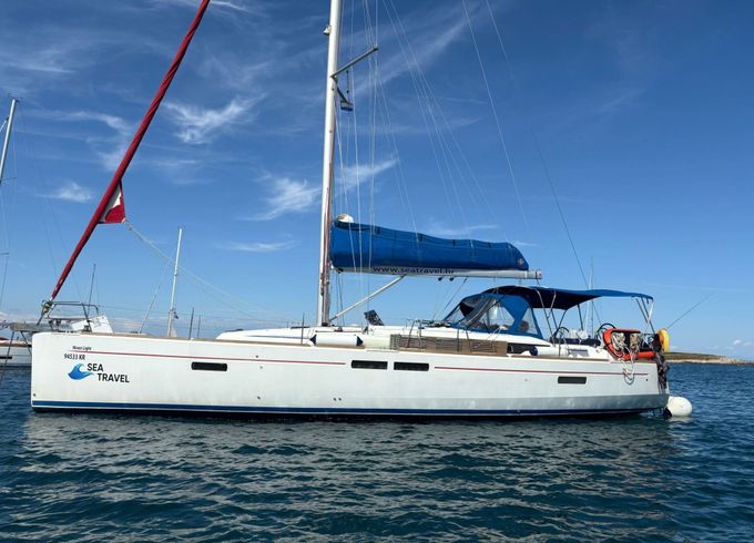 Sailboat Jeanneau Sun Odyssey 479 14.43m