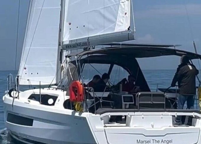 Sailboat Dufour Dufour 375 10m