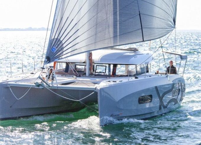 Catamaran Excess 11 11m