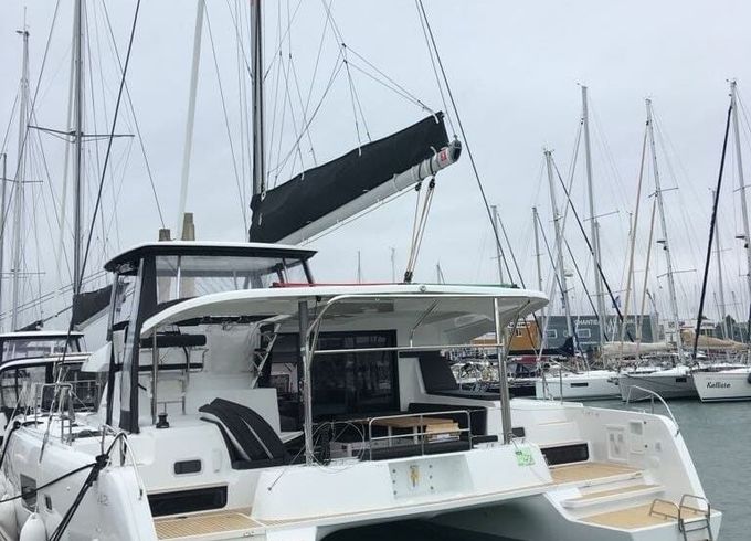 Catamaran LAGOON Lagoon 42 - Premium A/C 12.8m