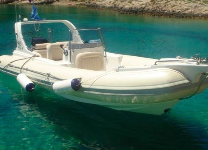 Motorboat A.G.A. Marine Spirit 640 175hp
