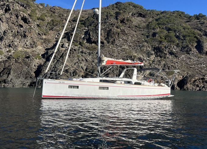 Sailboat Beneteau Oceanis 38.1 11.8m