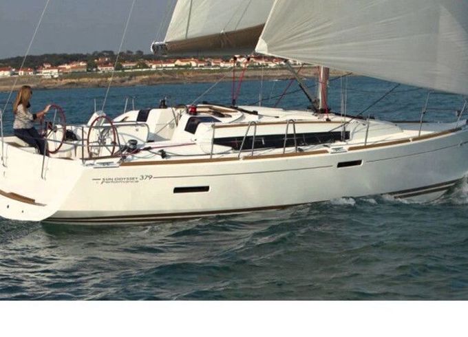 Sailboat Jeanneau Sun Odyssey 379 11.34m