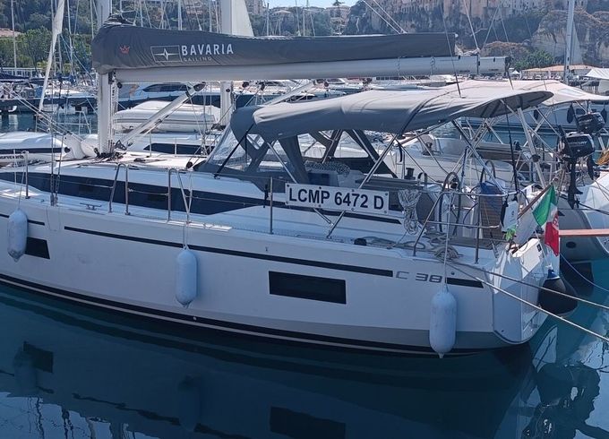 Sailboat Bavaria C 38 11m