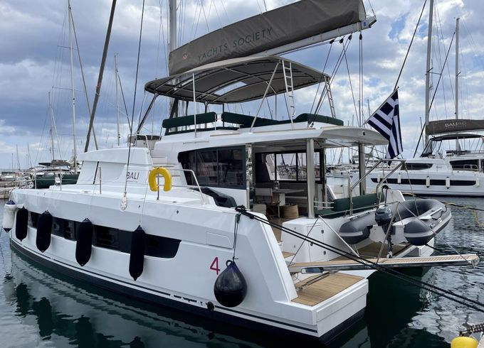Catamaran Bali 4.8  14m