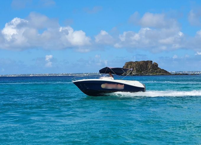 Motorboat Jeanneau CAP CAMARAT 6.5 WA 150hp