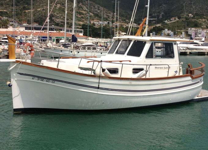 Motorboat MENORQUIN 100 380hp
