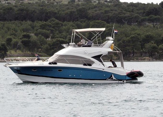 Motorboat BENETEAU ANTARES 36 260hp