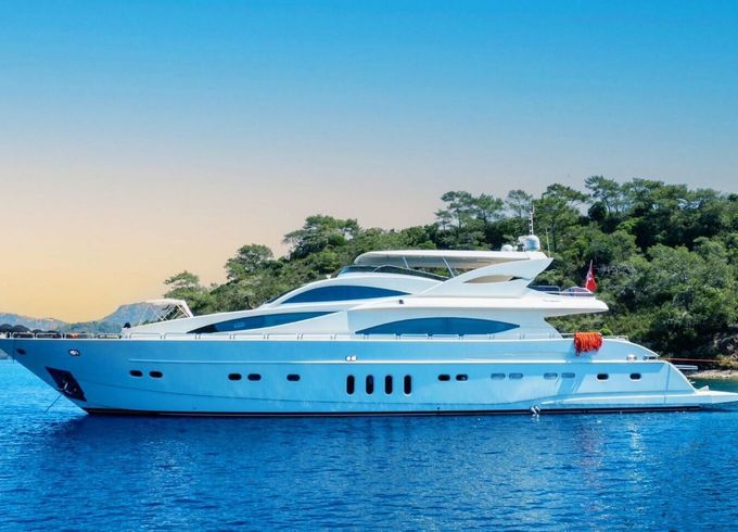 Motor yacht Coral 2008