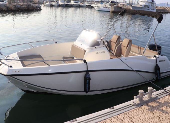 Motorboat Quicksilver Activ 555 Open 100hp