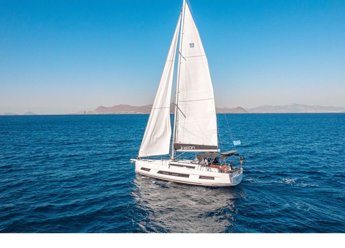 Sailboat Dufour 44 13m