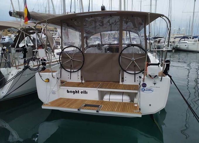 Sailboat Jeanneau Sun Odyssey 380 3/1 11.22m