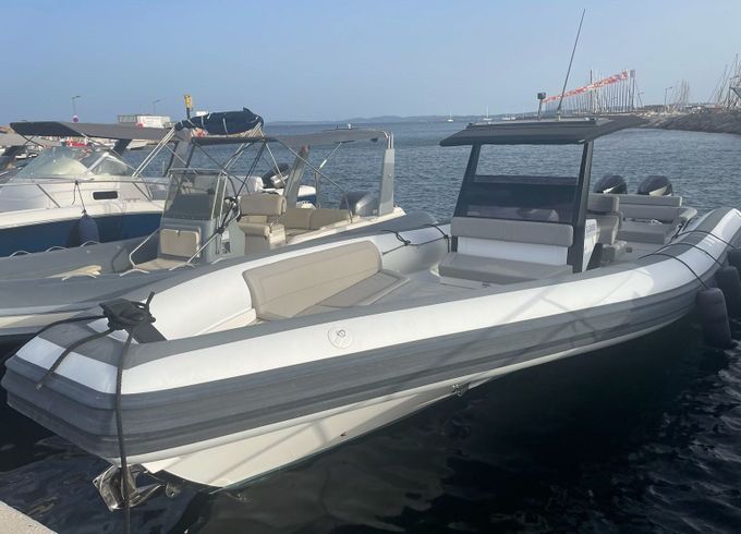 Motorboat B-SHIVER SRL NOVAMARINE RH 1000 600hp