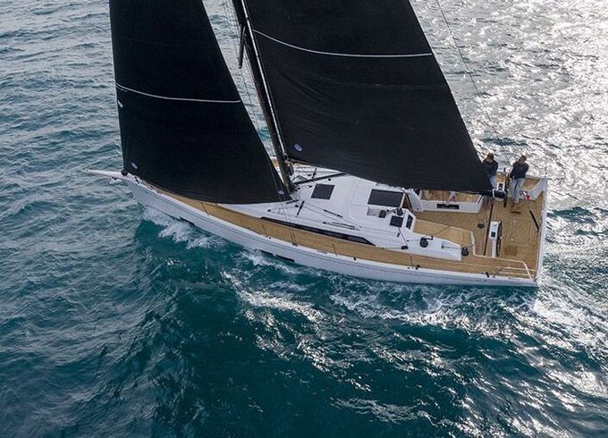 Sailboat Grand Soleil 44 14m