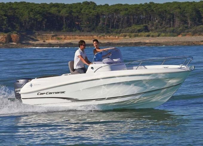 Motorboat Jeanneau Cap Camarat 5.5