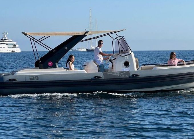 RIB Black Manta B9 300hp