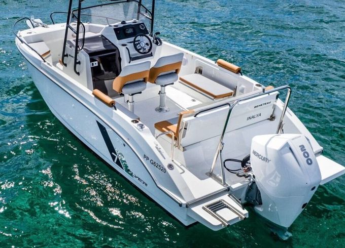 Motorboat Beneteau Flyer 7 200hp