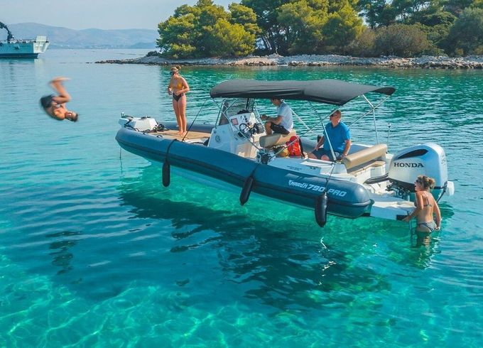 RIB MARLIN 790 PRO BLACK SPECIAL EDITION 250hp