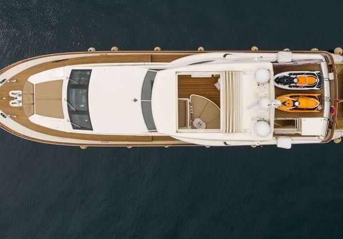 Motor yacht Falcon 90 4000hp