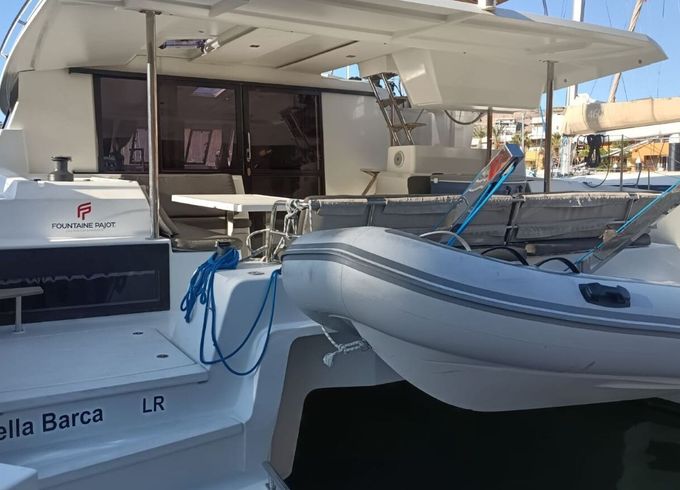 Catamaran Fountaine Pajot Fountaine Pajot Astrea 42 - 4 + 2 cab. 12.58m