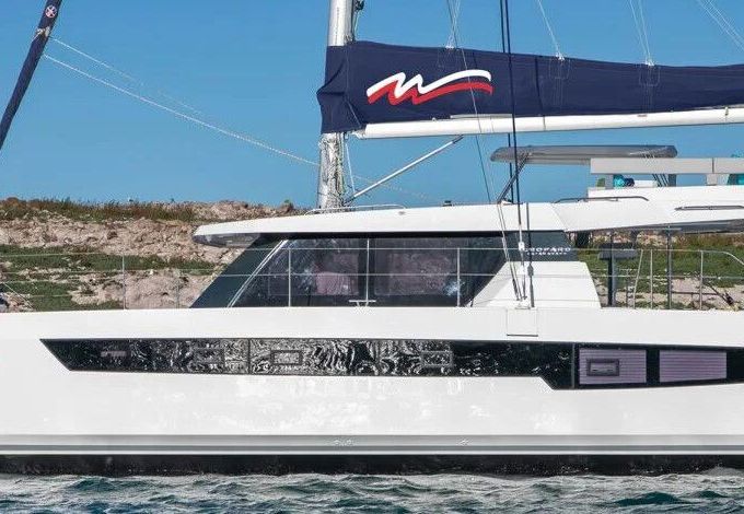 Catamaran Moorings 4200/3/3 12m