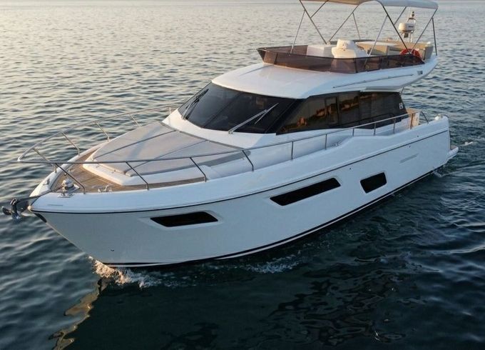 Motor yacht Ferretti Ferretti 450 Flybridge 950hp